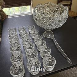 Vintage LE Smith Glass Co. Daisy And Button Punch Bowl 18 Cups & Ladle Excellent