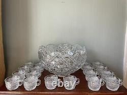 Vintage LE Smith Glass DAISY AND BUTTON Punch Bowl Set 18 cups