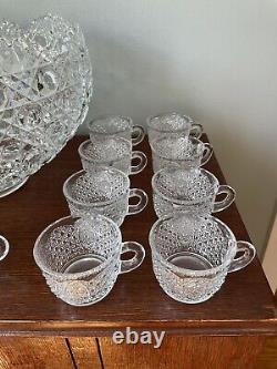 Vintage LE Smith Glass DAISY AND BUTTON Punch Bowl Set 18 cups