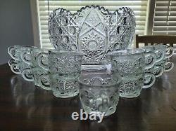 Vintage LE Smith Glass Daisy And Button Punch Bowl 17 Cups NICE