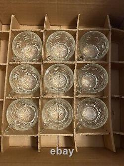 Vintage The Jeannette Glass Co Feather Crystal PunchBowl 39 Piece Set EUC