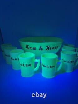 Vintage Tom & Jerry McKee Custard Glass Punch Bowl Set & 8 Mugs Glows