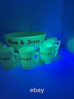 Vintage Tom & Jerry McKee Custard Glass Punch Bowl Set & 8 Mugs Glows