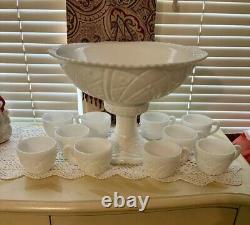 Vintage Westmoreland McKee Concord Punch bowl set