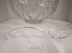 Vtg. Tiffin-Franciscan Royal Pattern 12 Clear Glass Punch Bowl With Ladle USED